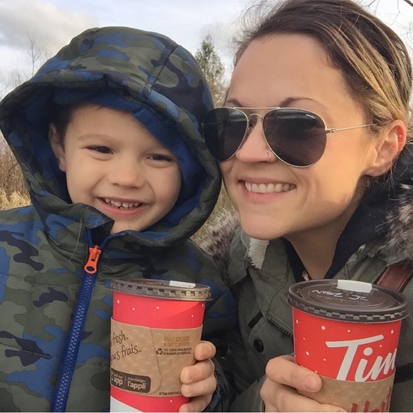 Meet your Posher, Katrina - Picture 2 of 2